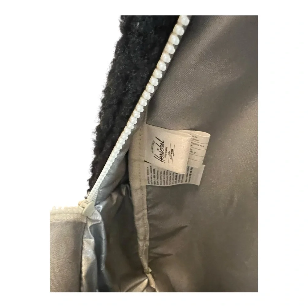 NWT Herschel Black Sherpa Backpack